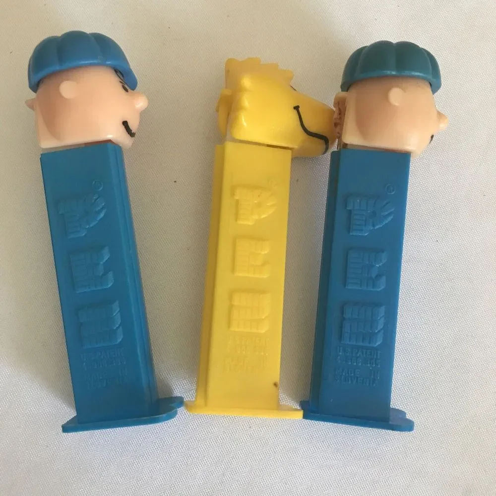 PEZ Dispensers Lot of 21 PEANUTS, DISNEY GARFIELD, SANTAS, LAMB AND‎ MORE